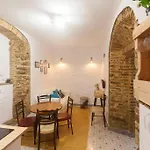 La Esquinita